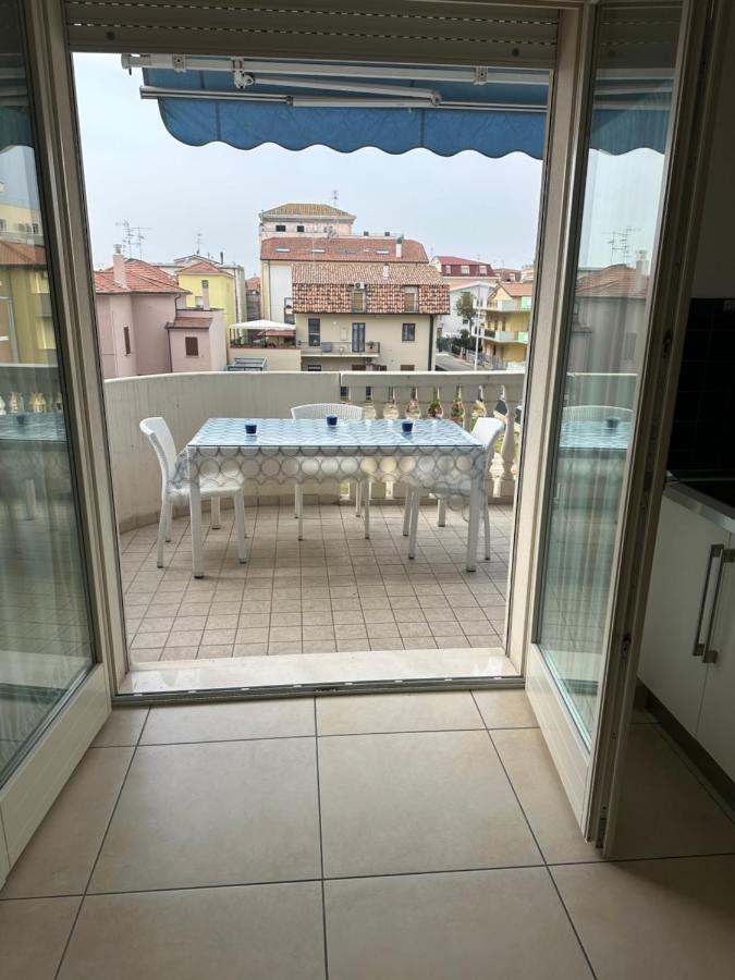 Apartament Riccio Blu Pochi Passi Dal Mare Alba Adriatica Zewnętrze zdjęcie